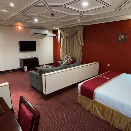 Al Mansour Grand Hotel Ḩafar al Bāţin 외부 사진