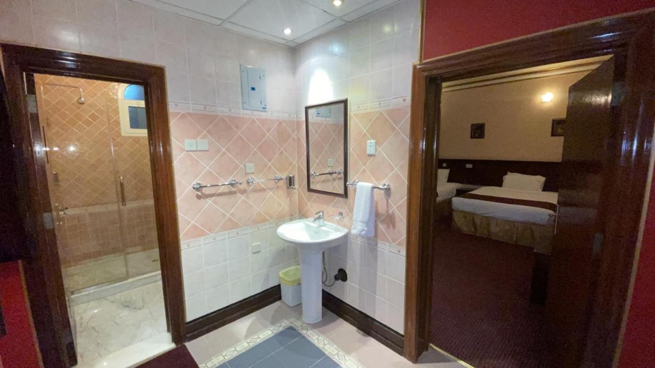 Al Mansour Grand Hotel Ḩafar al Bāţin 외부 사진