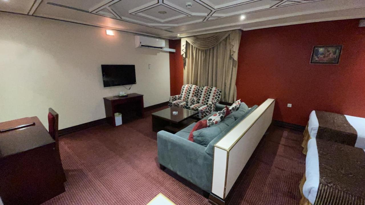 Al Mansour Grand Hotel Ḩafar al Bāţin 외부 사진